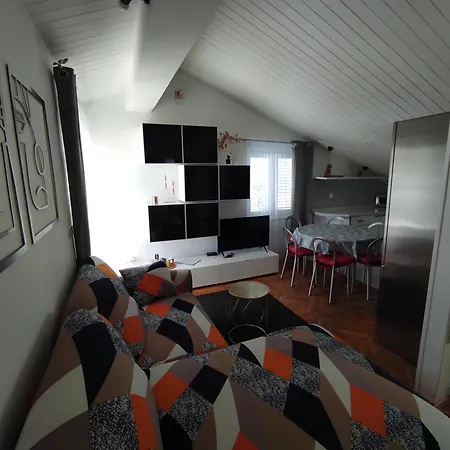Lidija Apartment