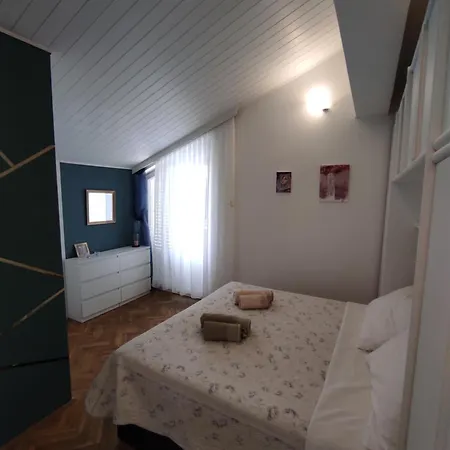 Apartment Lidija Lopar