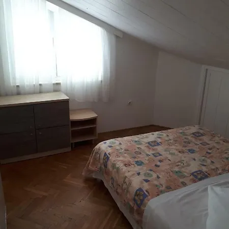 Lidija Apartment