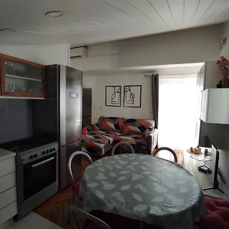 Apartment Lidija Lopar