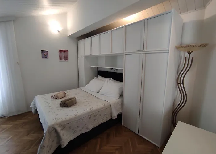 Lidija Apartman *